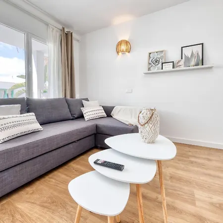 Refugio Volcanico Puerto del Carmen (Lanzarote)